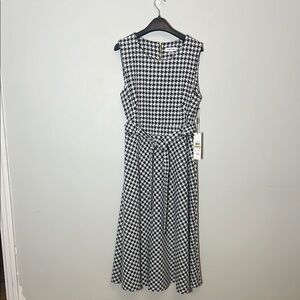 Calvin Klein Black & White Sleeveless Houndstooth Midi Dress
